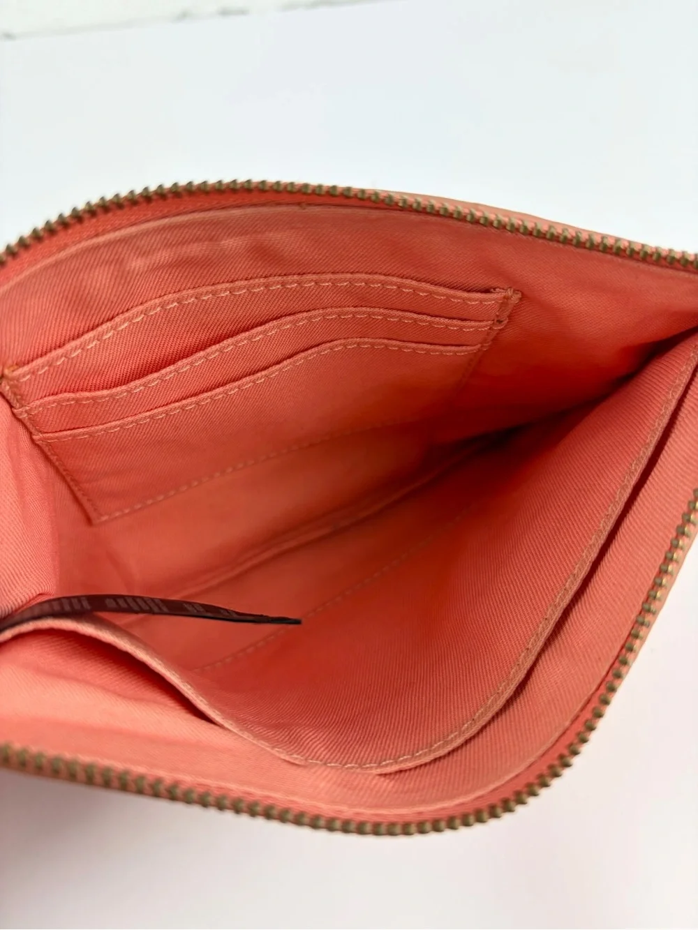 Fossil Cowhide Leather Coral Pink Wristlet Clutch Wallet Bag